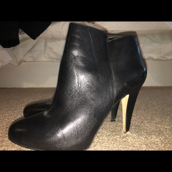 Black leather ankle booties from Banana Republic! - Picture 3 of 3